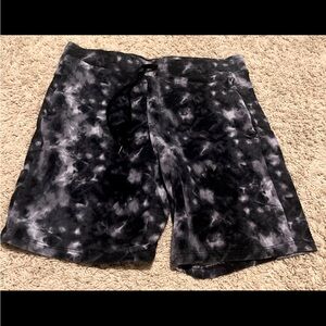 Mens large 90 degree blue tie-dye shorts
